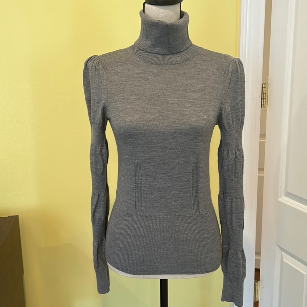 Women’s merino wool turtleneck size M from Moda International